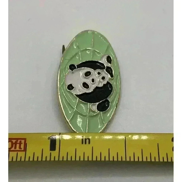 Very Rare Vintage Cloisonne Panda World Pin Badge Chinese Japanese Mama with Cub - Picture 4 of 9